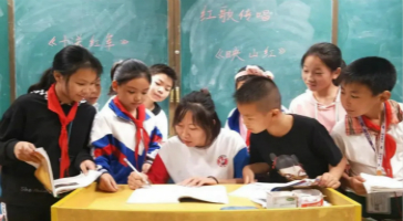 今年教師節(jié)，我們將為100位優(yōu)秀教師送去光愛(ài)！